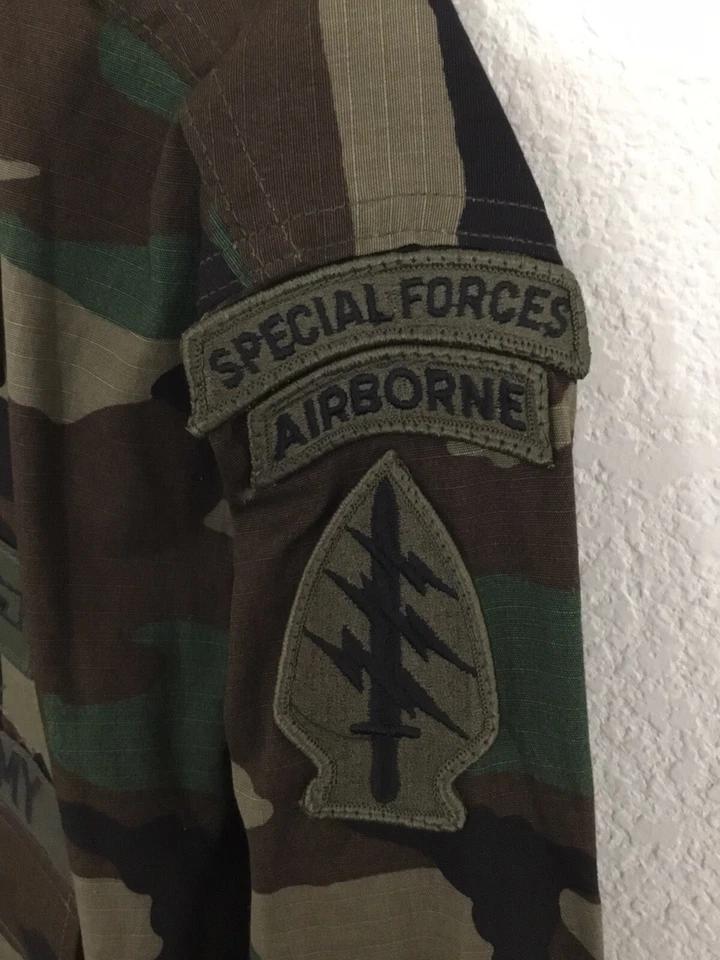美国陆军 BDU 迷彩夹克带特种部队补丁等 — 第 2/4 张图片