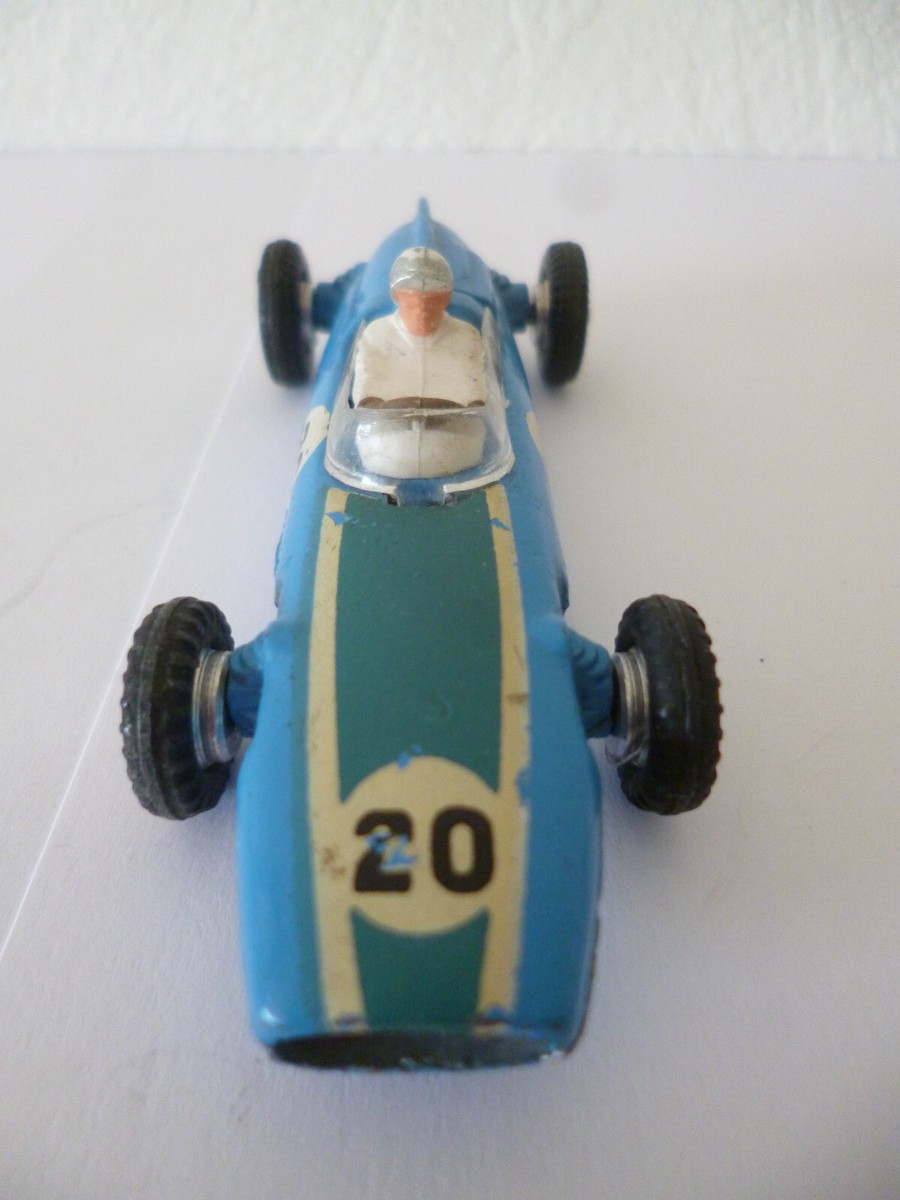 A48 1:43 DINKY TOYS 240 COOPER RACING CAR BOITE