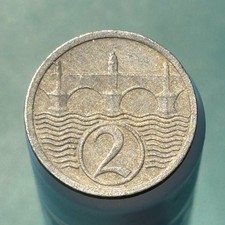 AU  - 1925 -  Slovakia -  2 Halere - Excellent  Zinc coin!