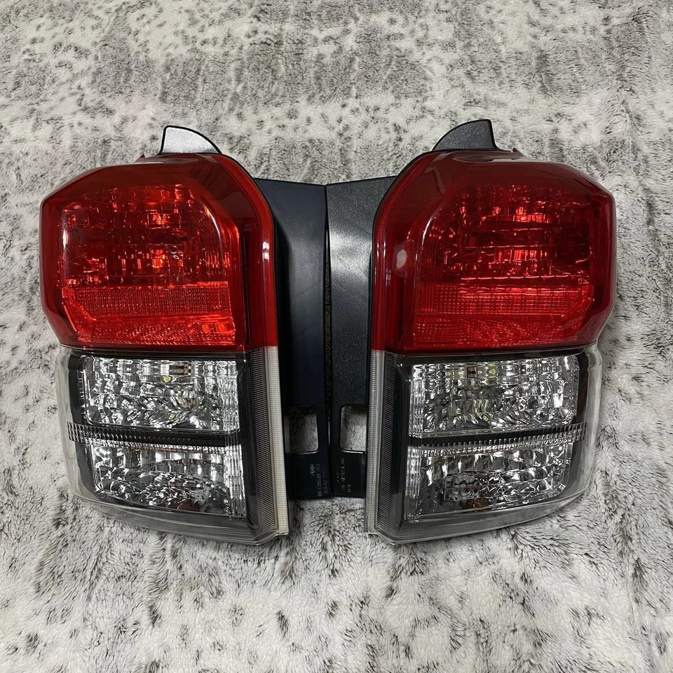 Luces traseras halógenas izquierda/derecha Toyota 4Runner OEM 2010-2013 leer descripción Foto 2 de 4