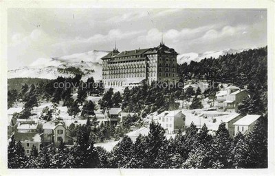 Font-Romeu-Odeillo-Via 66 Pyrenees-Orientales La Grand Hotel et qualques chalets
