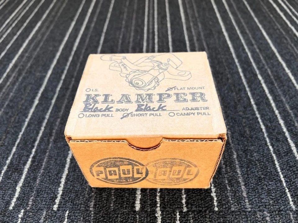 paul klamper montaje plano negro negro - Imagen 2 de 4