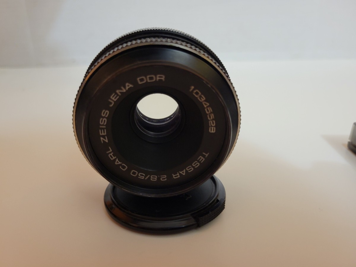 Carl Zeiss Jena DDR Tessar 50mm f/2.8 Standard MF Lens M42 Screw