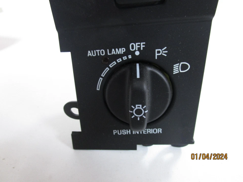 Headlight Switch Standard DS-614 fits 95-97 Lincoln Town Car - Image 3 of 4