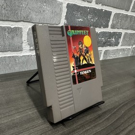 Gauntlet (1987) NES - Box and Cartridge, no manual - Ships Fast!