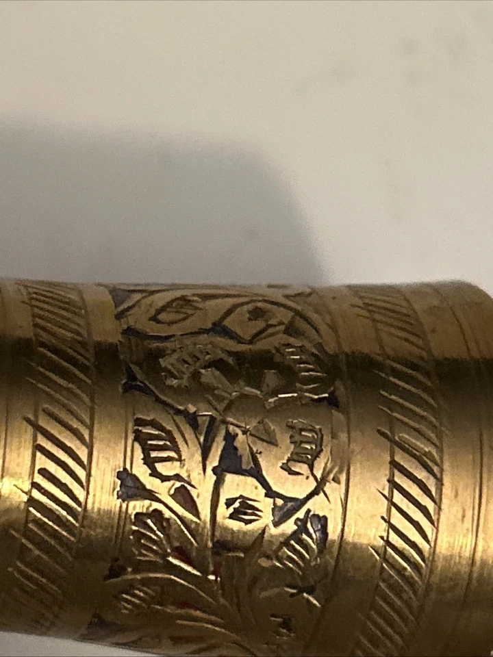 印度和93C黄铜花瓶底部刻有 — 第 2/4 张图片