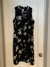 A New Day Black White Floral Sleeveless Dress Size Med Button Down Pockets  B34