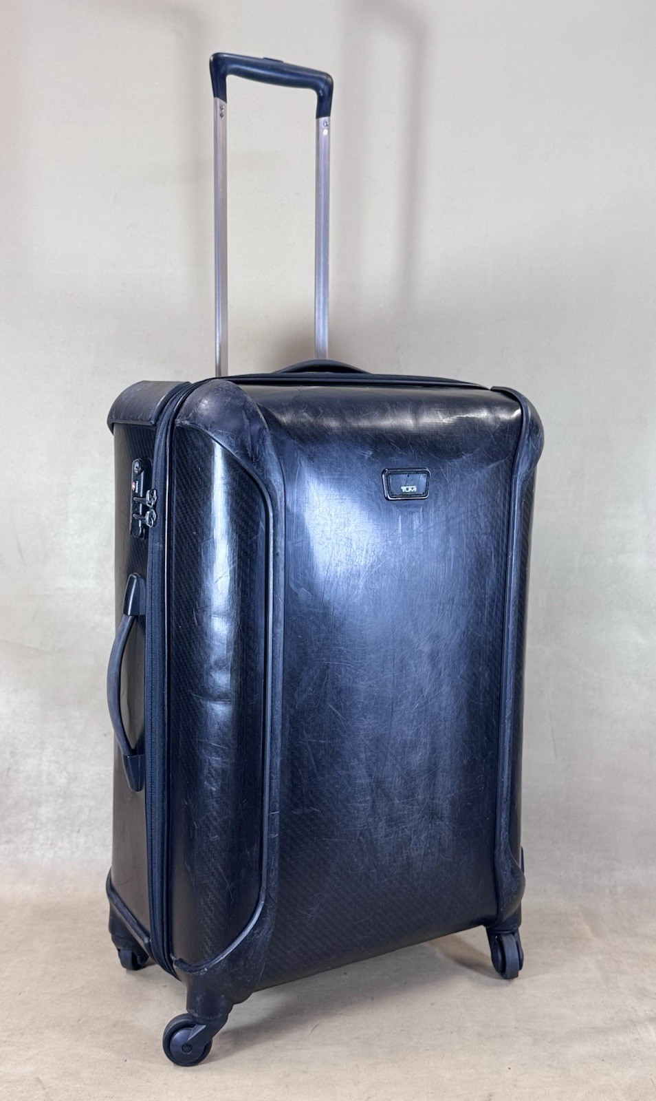 Preowned TUMI Tegra-Lite Medium Trip Suitcase 28&rdquo; Spinner 
