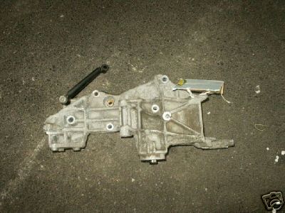 Halter Lichtmaschine Kompakthalter Audi 4 A6 VW Passat