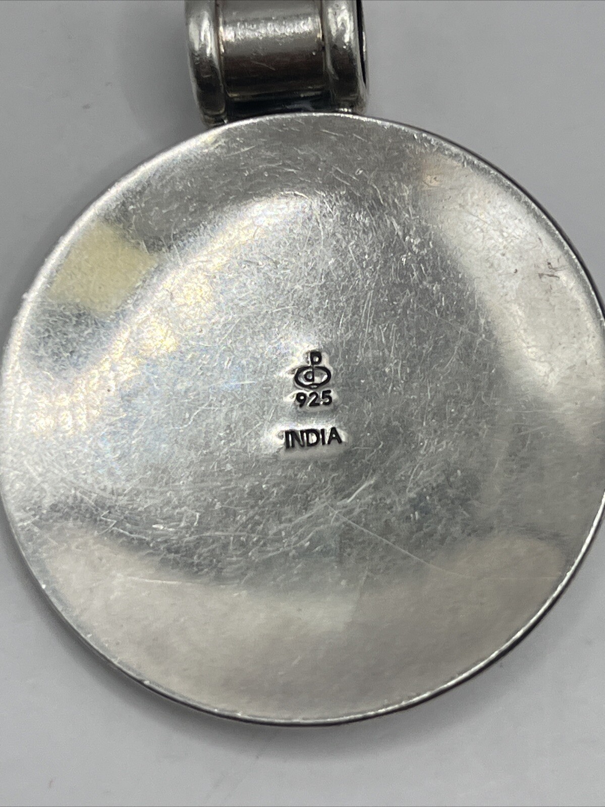 Sterling Silver India Pattern Pendant (19.28g) - image 6