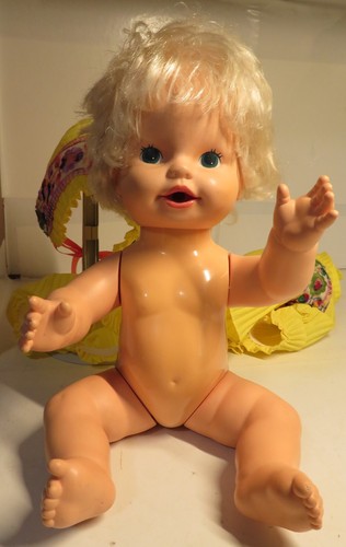 Vintage Drink and Wet Baby Alive Doll Blonde Hair CPG Products Corp 1982 Dress - Picture 12 of 24