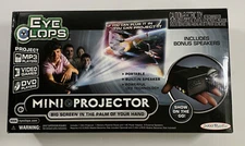 EyeClops Mini Projector Video Projector w/ Speakers Jakks Pacific BRAND NEW BOX