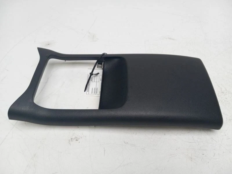 Nissan Rogue 2011-2012 consola central trasera caja panel de moldura Foto 2 de 4