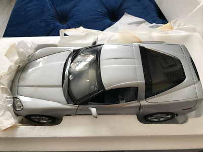 HOT WHEELS CORVETTE C6 SILVER 1:12 SCALE 1/12 ONLY 2,500 MADE! WOW 