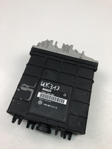 VW GOLF III 1H1 Motorsteuergerät ECU 0261200784 1995 23393388