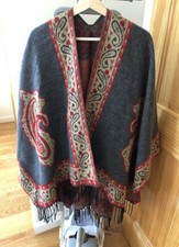 Women Cape/ scarf