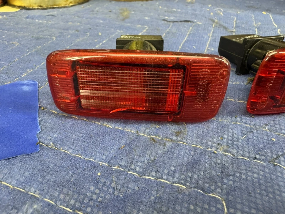 Luz de advertencia del panel de la puerta Volvo S70 V70R 1998-2000 9178328 9151343 OEM #3963E Foto 2 de 4