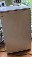 GE compact mini refrigerator