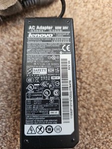 Lenovo 65W 20V 3,25A Laptop Netzteil gelb runder Pin/Spitze