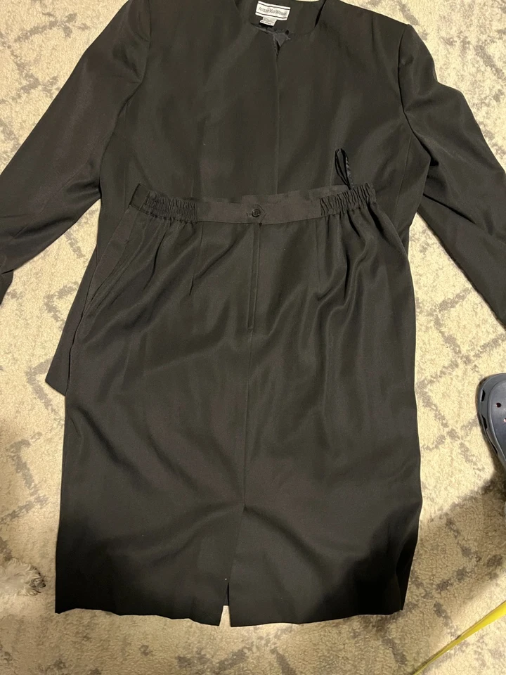 Blazer y falda August Max mujer 2 piezas forrada negra talla 18 nuevo con etiquetas Foto 3 de 4