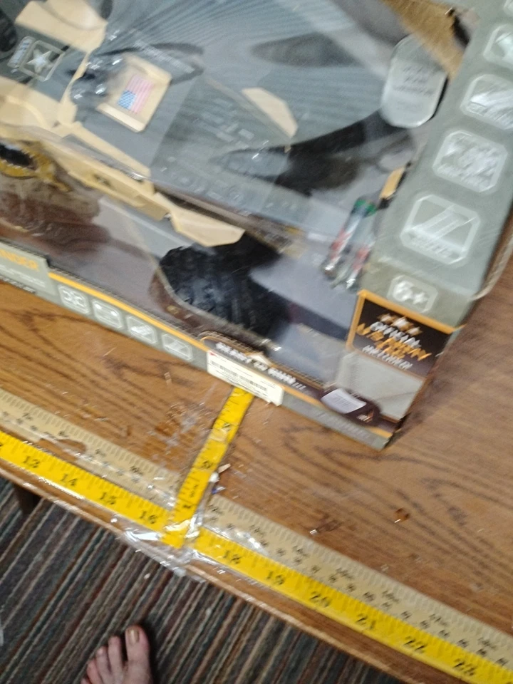 U.S Army PATHFINDER Remoted Controlled Car (R/C) & Official U.S Army Tag | New - Image 3 of 3