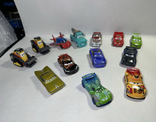 Disney Pixar Cars Diecast Toy Car Lot, Multicolor, Lightning McQueen