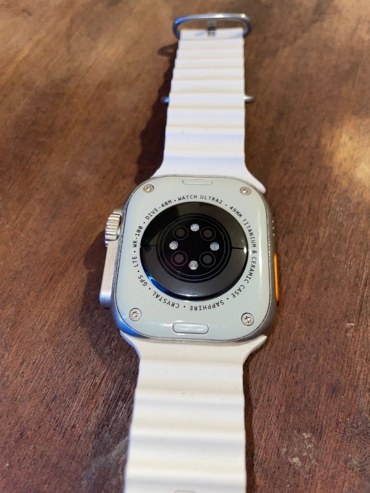 Apple Watch Ultra 2, foto 3 di 3