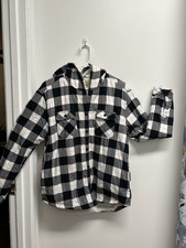 Boston Traders Shacket Women  s Large Black White Plaid Fleece Lined Hooded