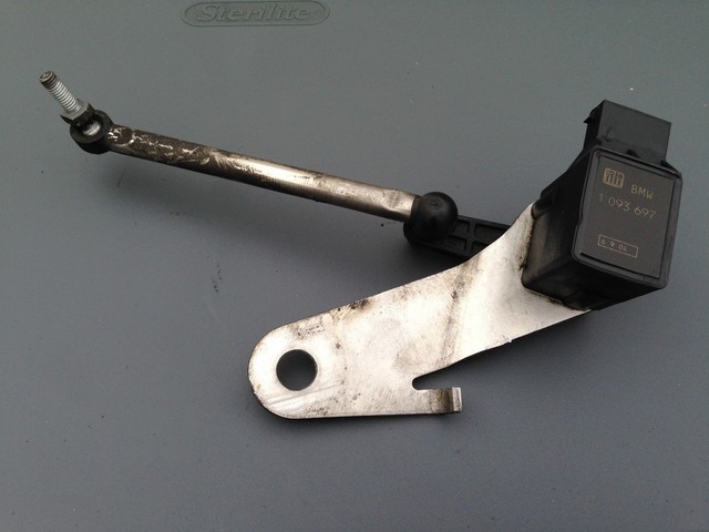 1093697 bmw передний