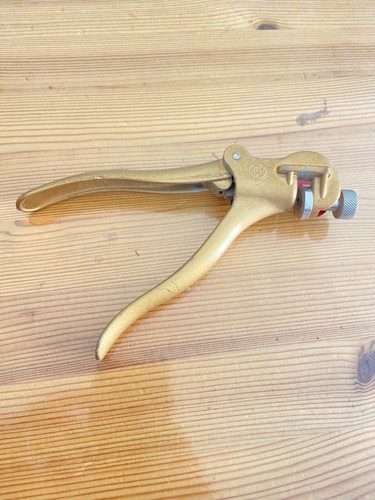 OUTIL ANCIEN ANCIENNE pince à avoyer Peugeot Frères France objets