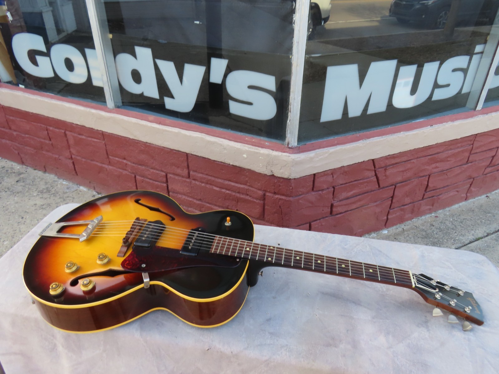 GIBSON 1957 ES-125-D RARE THICK BODY P-90s ORIGINAL 1 of 30-50 MADE!  PRISTINE!