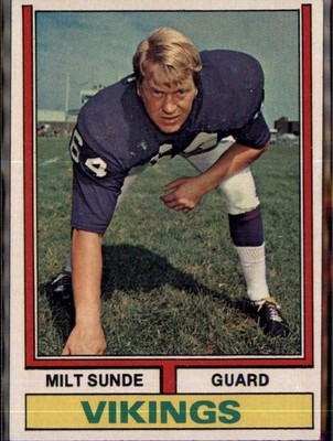 1974 Topps Milt Sunde #57 Minnesota Vikings