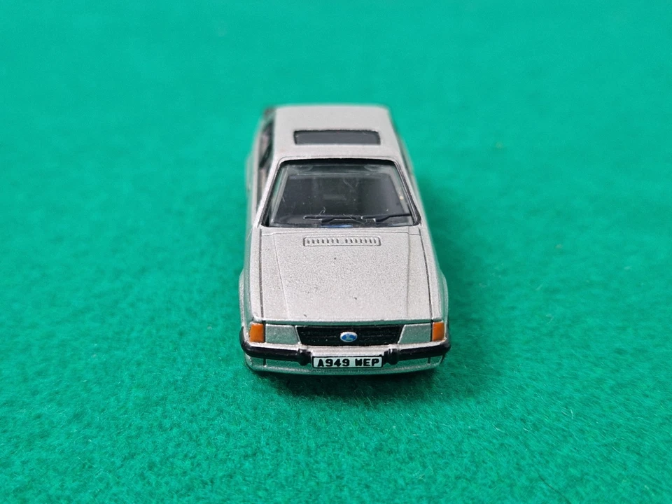 Coche Ford Escort MK3 XR3i Oxford Diecast 1:76 OO Foto 2 de 4