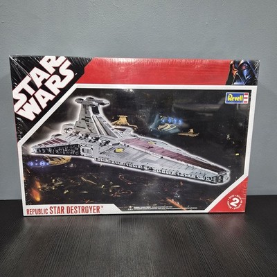Sealed Revell Star Wars REPUBLIC STAR DESTROYER Model Kit - 85-6445
