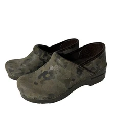 Dansko Women's Professional Clog Camo Leather Size US 7.5/ EU 38