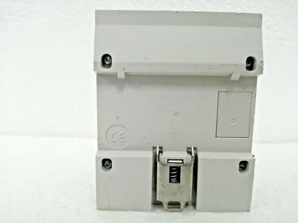 Socomec Countis E20 Energy Meter Three-phase Direct up to 63 A Ref: 4850 3003 - Image 3 of 4