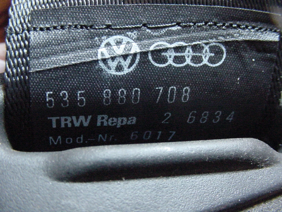 Cinturón trasero derecho VW Volkswagen Corrado  Foto 4 de 4