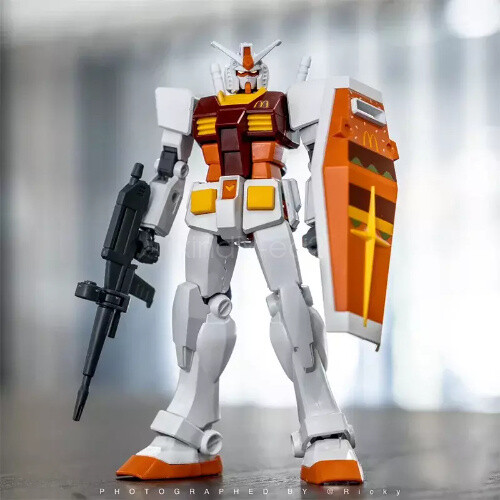 McDonald's X Bandai 1/144 EG Gunpla Angus Gundam Big Mac Color