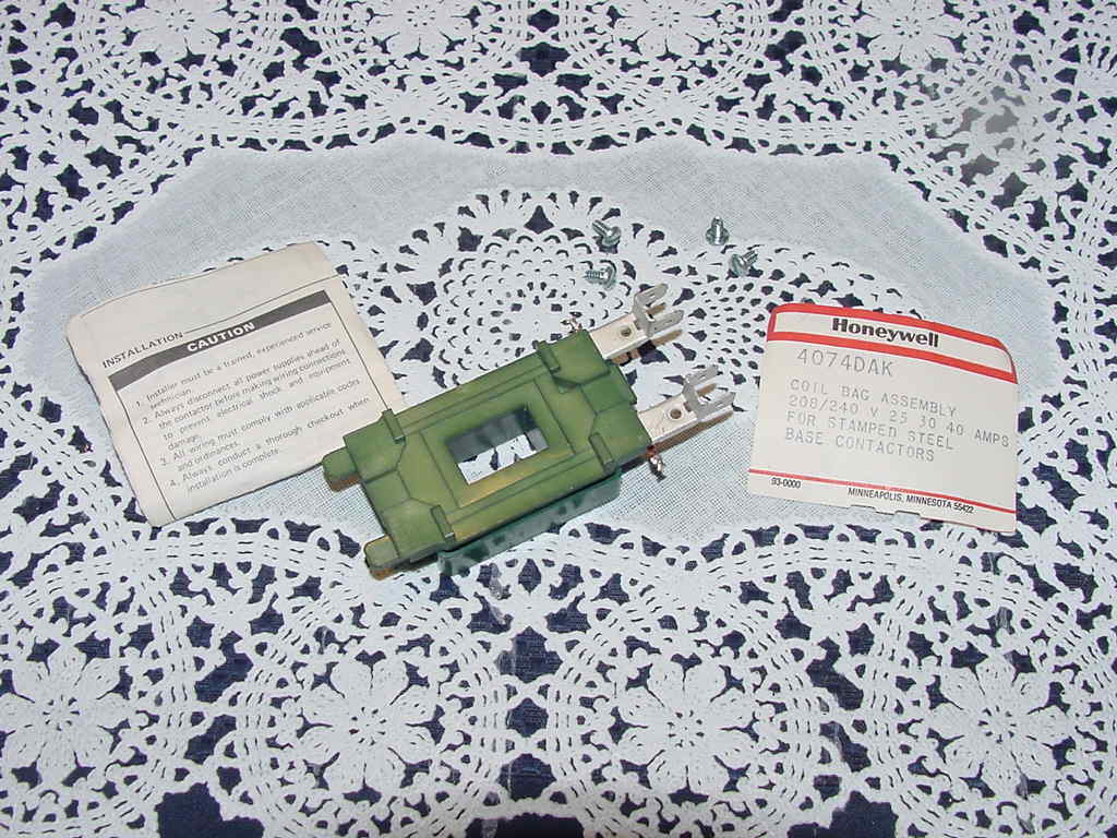 Honeywell 4074DAK Coil Bag Assembly, 208/240 Volt, 25-30-40 Amp New Open Bag