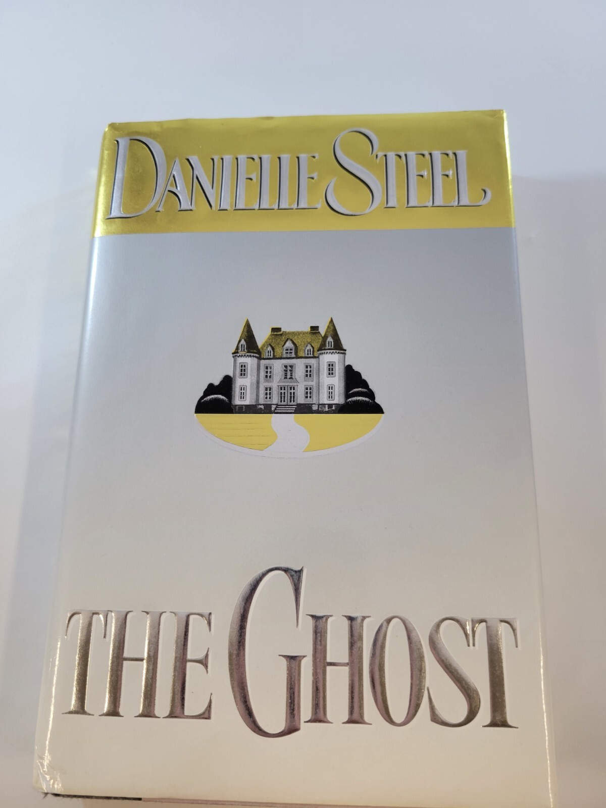 The Ghost Danielle Steel HC/DJ