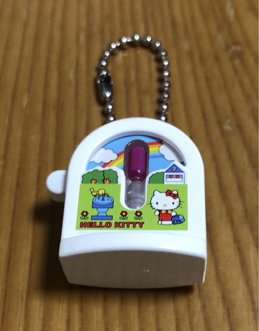 Retro Hello Kitty Keychain - Cute Vintage Design