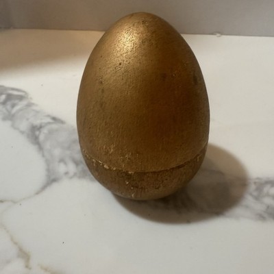 Vintage Evans Egg  Table Lighter Sparks And Lights Sometimes. Make In The USA