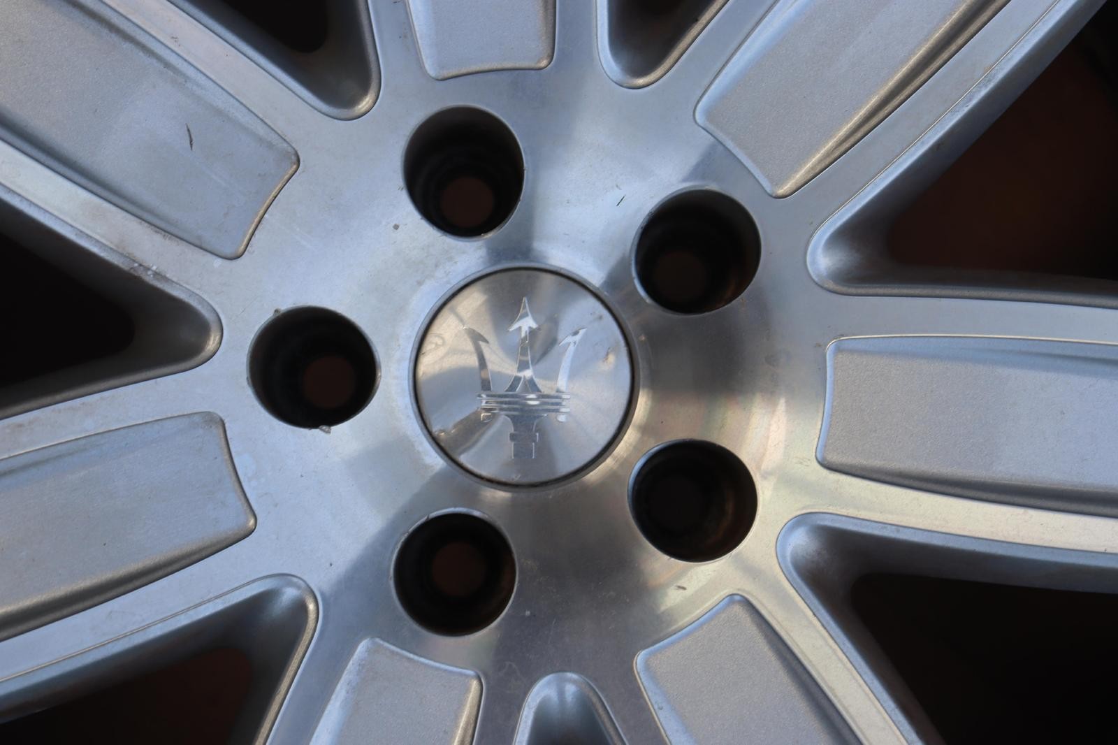 2004-2008 MASERATI QUATTROPORTE WHEEL RIM R20 20X10.5 ET45 OEM