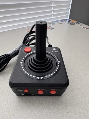 Atari TV Games Plug & Play Joystick Console 2008 Jakks Pacific Classic Retro AV