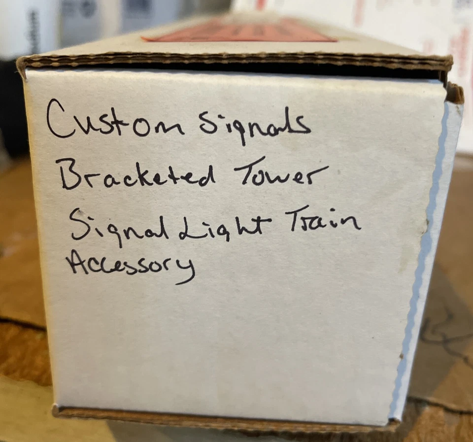 Acessórios personalizados de trem com luz de sinalização torre com suporte calibre O - Imagem 2 de 4