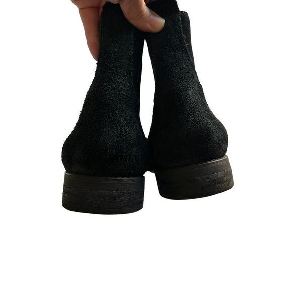 Ugg Mens Clyne Pull On Black Suede Chelsea Boots Size 9.5  display picture 3