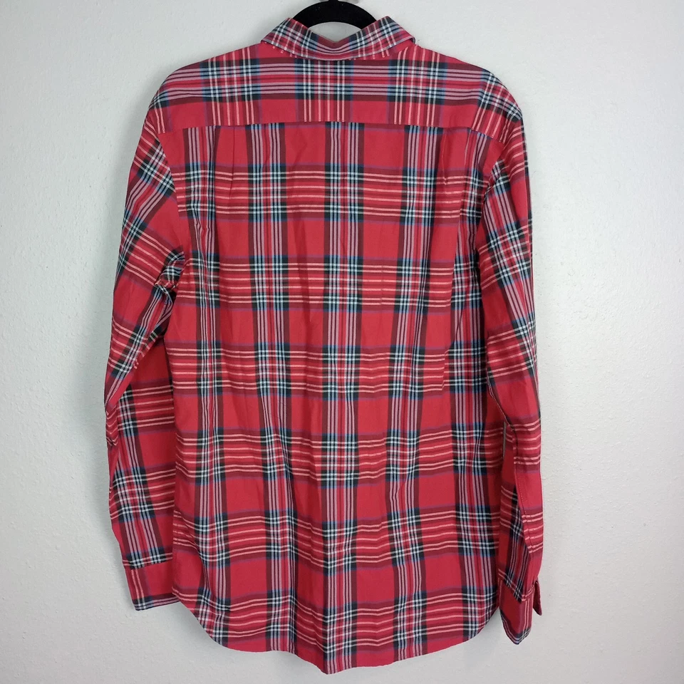 Camisa OLD NAVY Para Hombres Clásica Calce Regular Con Botones Día de Invierno Roja A Cuadros Mediana Foto 3 de 4