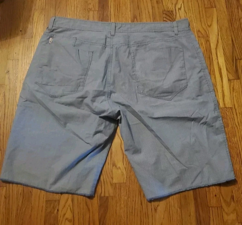 Howe Reversible Shorts Size 40-42 Gray/Blue Flat Front Men's - Image 2 of 4