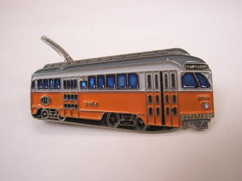 Boston PCC Street Railway Car #3164 Transit Train Harvard Vintage Lapel Pin a02
