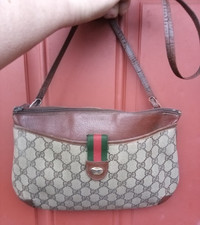 Gucci GG Supreme Authentic Shoulder Crossbody Bag Vintage at its Best